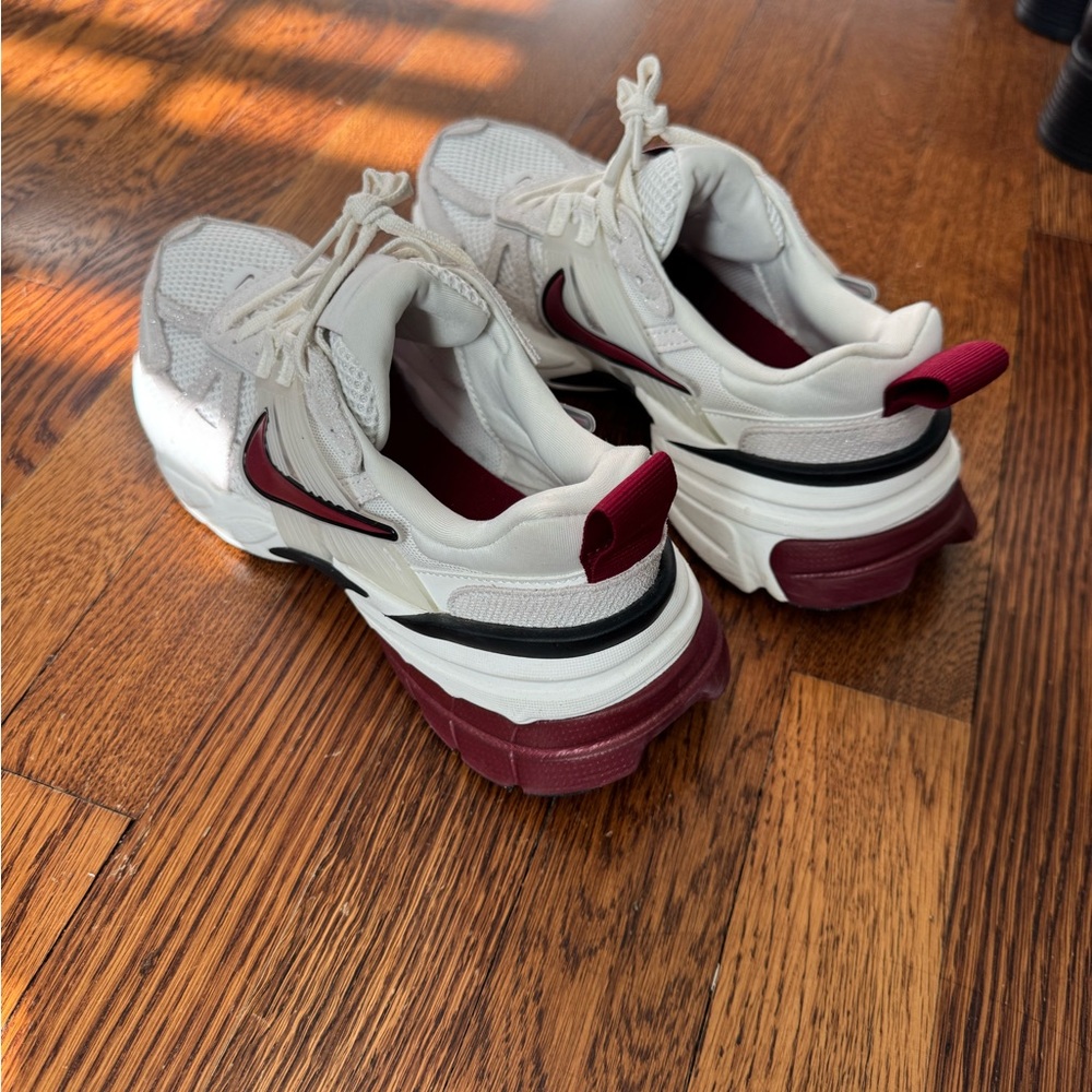 Nike Women's White and Burgundy v2k Sneakers
